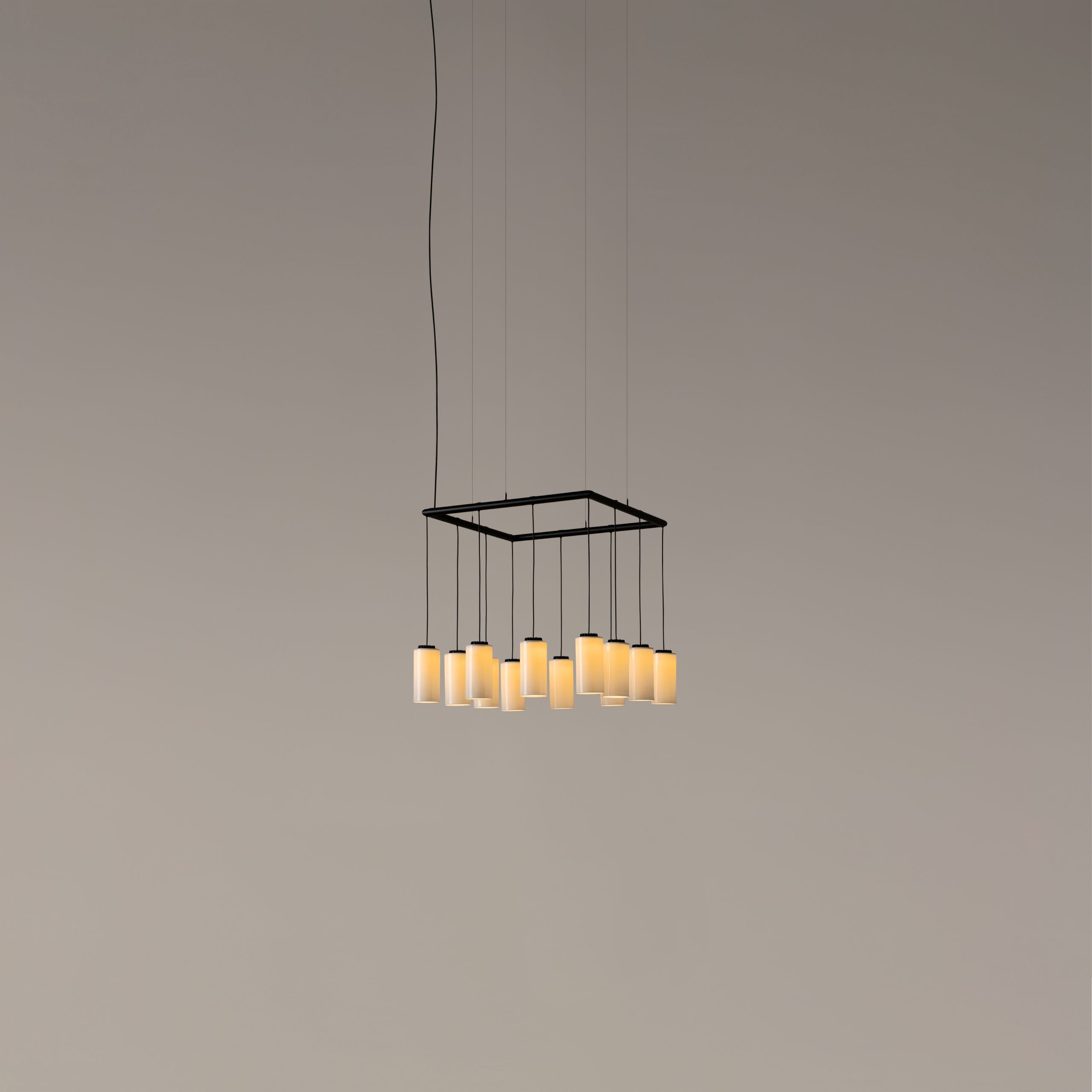 Cirio-Cuadrada-Porcelana-ON-EnricBadrinas-2025-CIMPA01-01D-R25-scaled