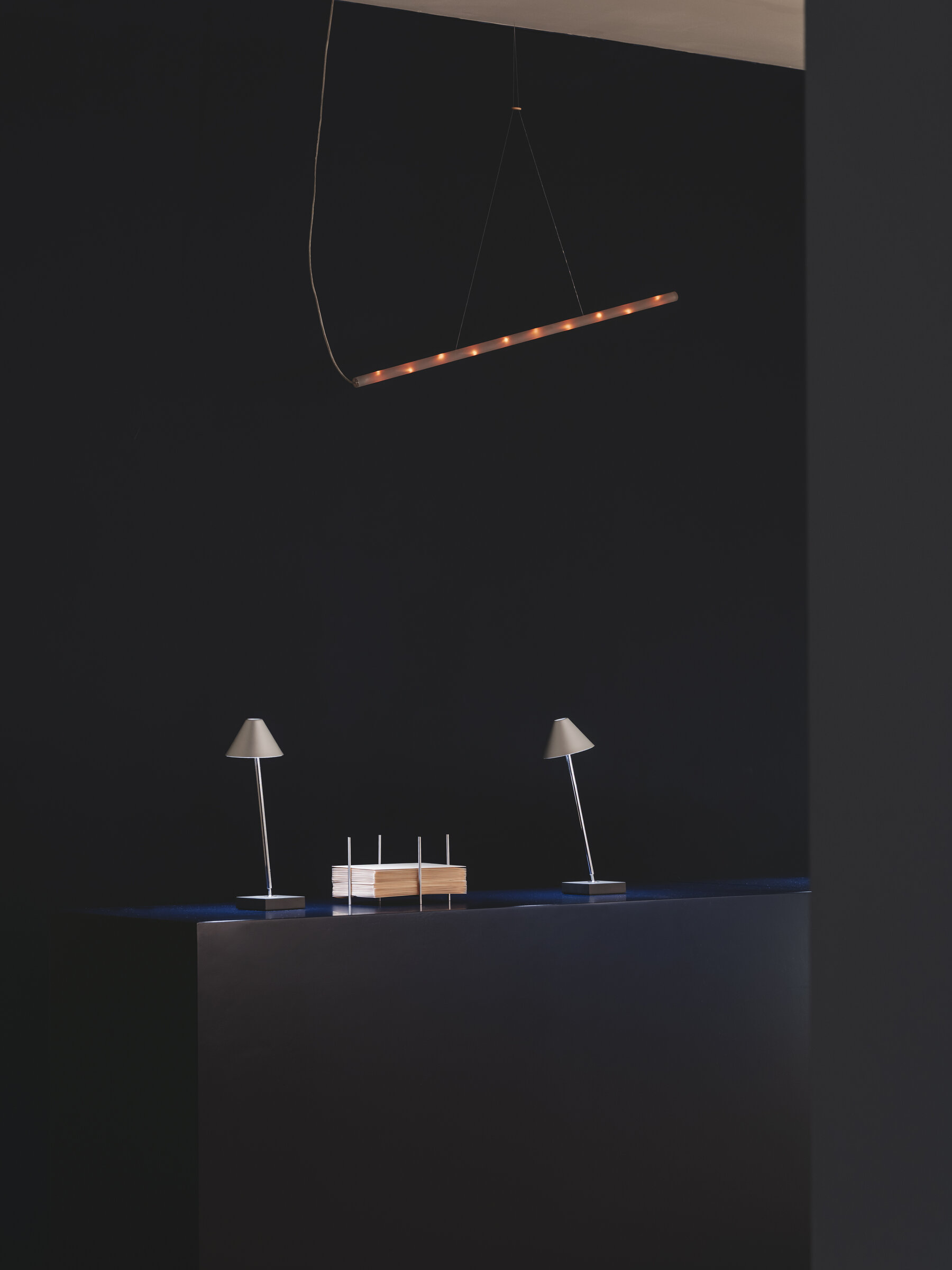 20-Euroluce-2025-Enric-Badrinas-LA-COLILLA-GIRA-MINI-x2400