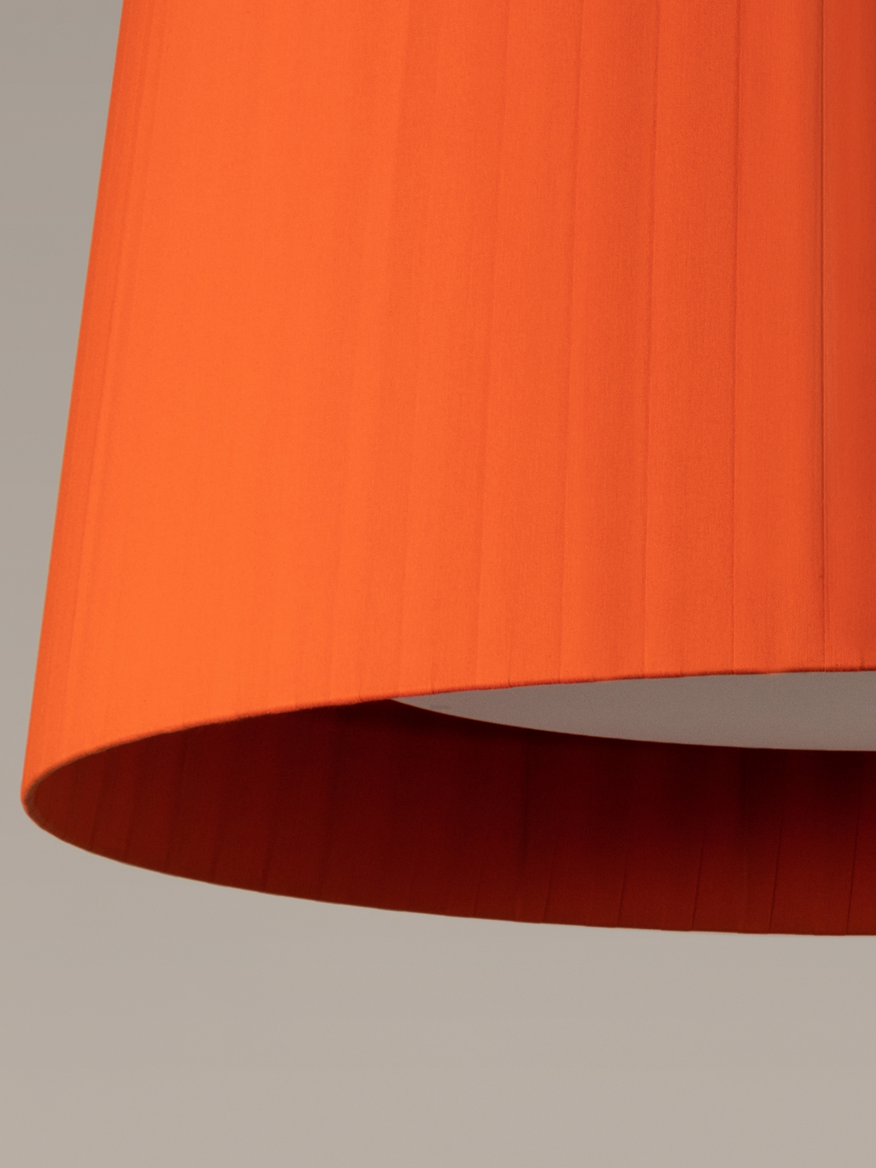 lampara_de_suspension_GT1500_pantalla_cinta_roja_GT15P5-O1-O1.jpg