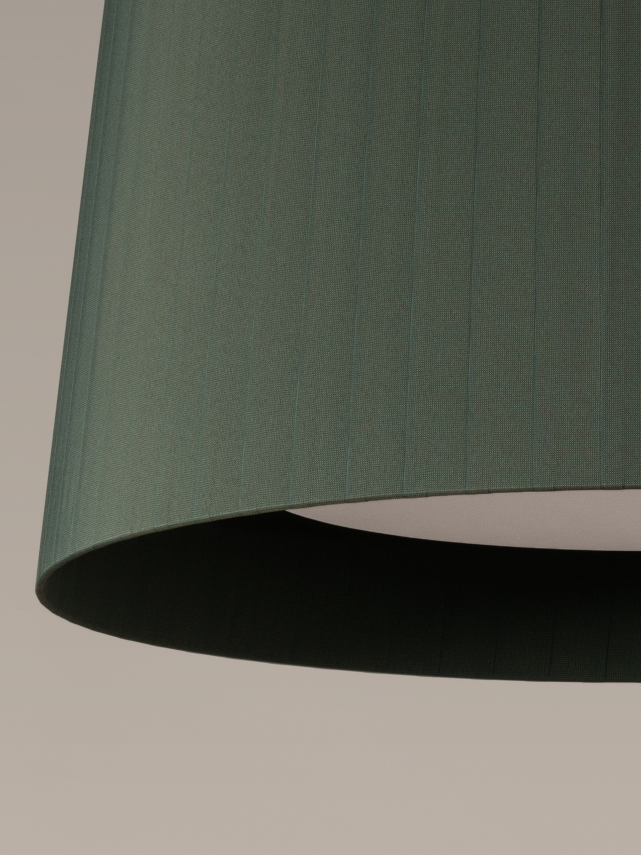 lampara_de_suspension_GT1500_pantalla_cinta_verde_GT15P9-O1.jpg