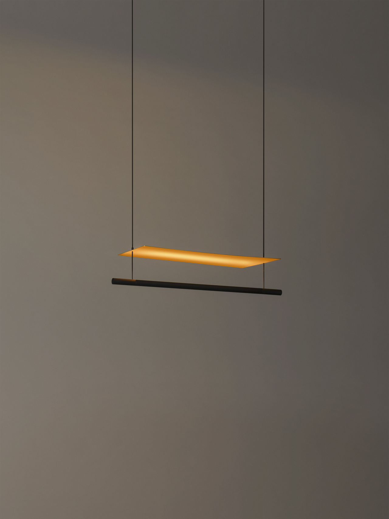 LaminaDorada-suspensio-ON-EnricBadrinas-SantaCole-2022-x2400.jpg