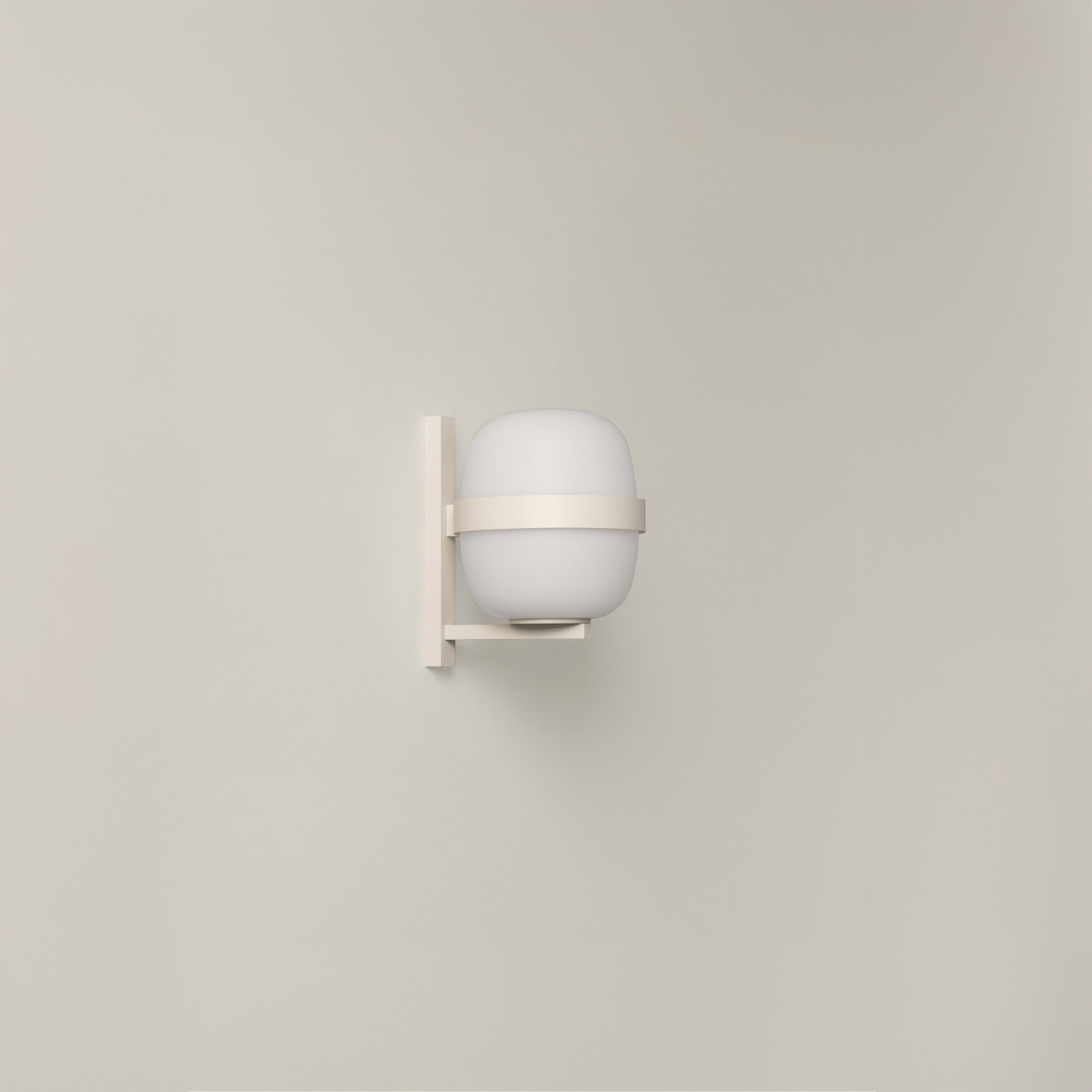 SantaCole-Wally-Cestita-blanco-lateral-off-Badrinas-2022-WALWA01-v1-R25-x2400.jpg