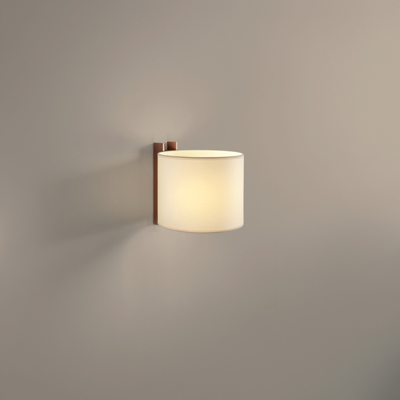 TMM-aplique-beige-nogal-pared-ON-TMMWA04-R25-x2400.jpg