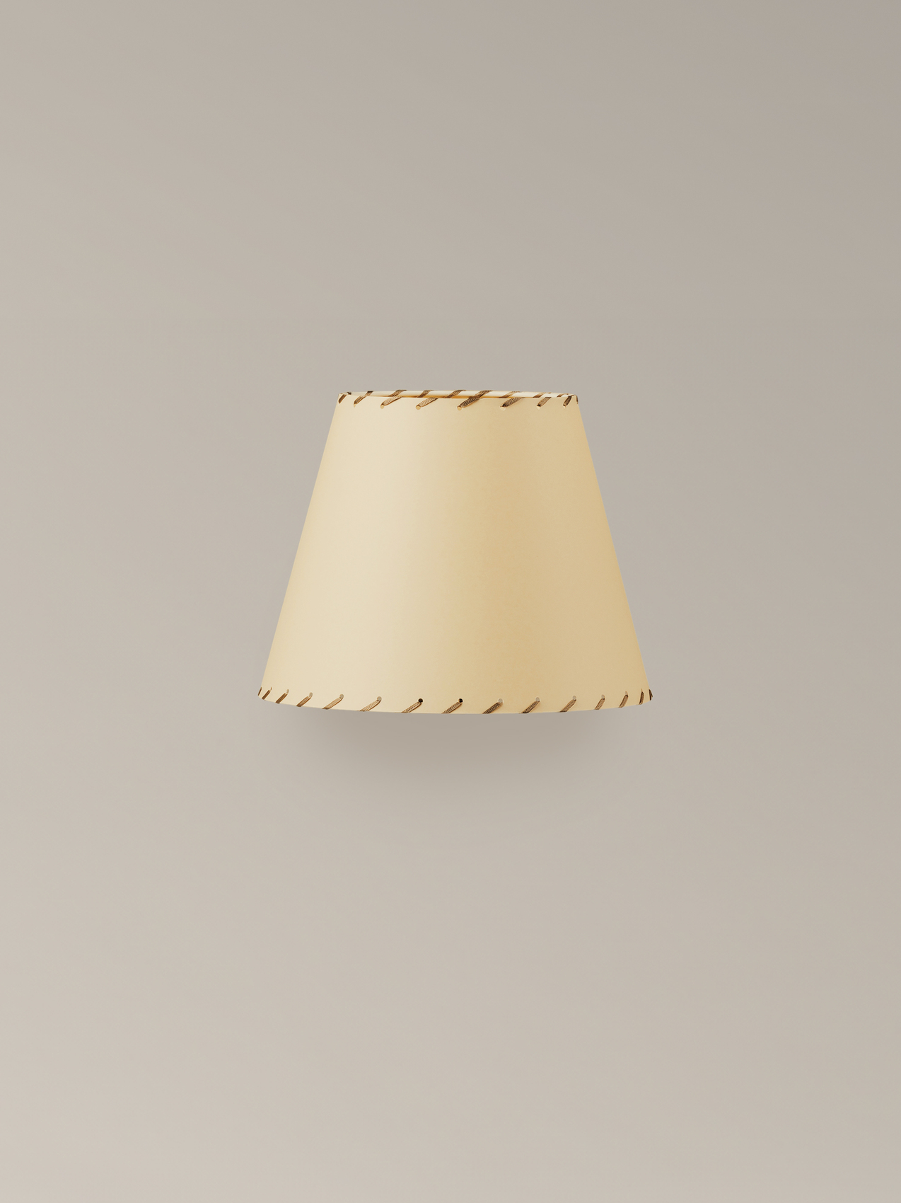 Basica_Sistema_Fonda_Pantalla_cartulina_beige_sobremesa_PM101_C-O1.jpg