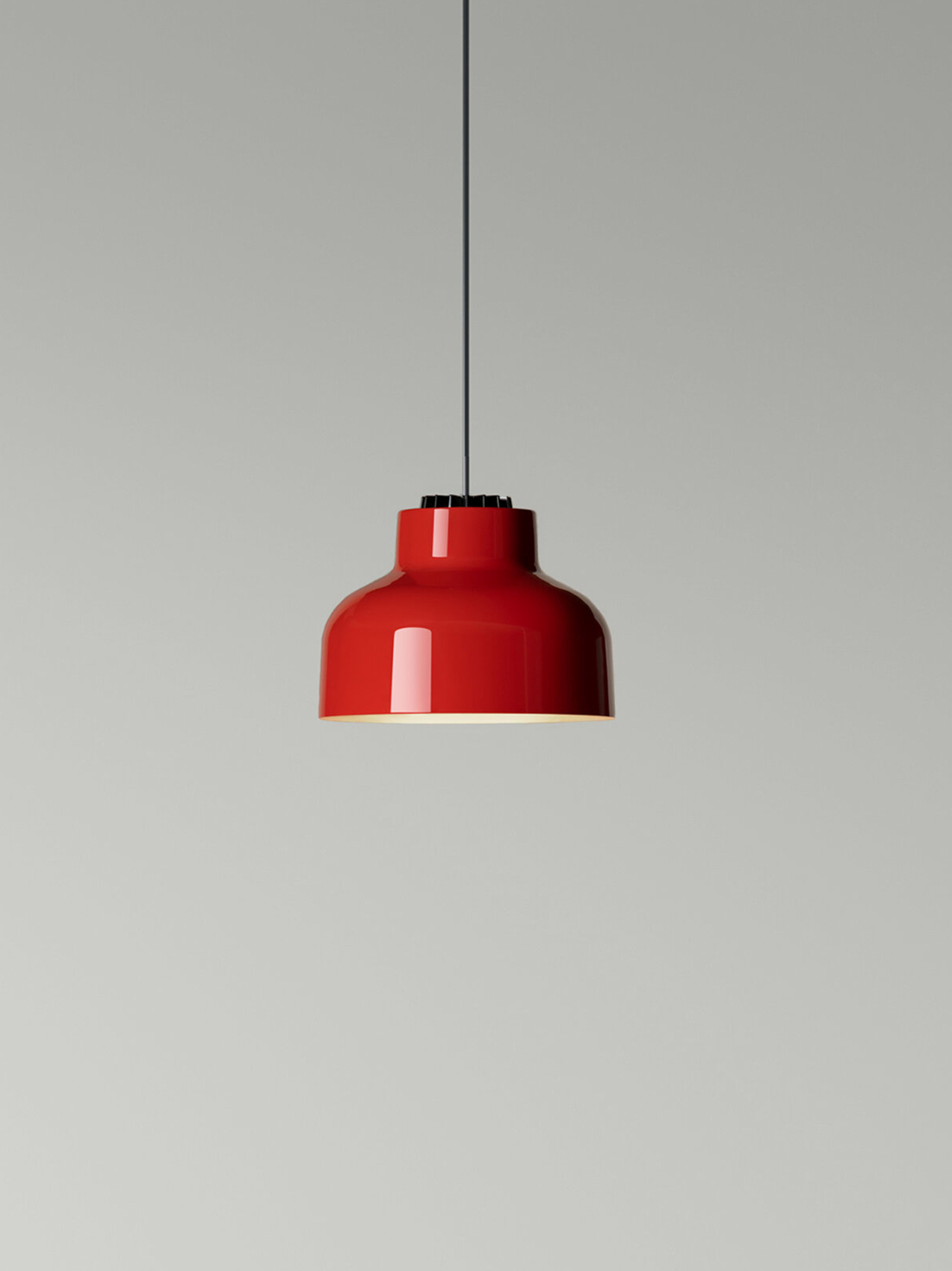 m64_pantalla_rojo_puro_M6410_B-O1.jpg
