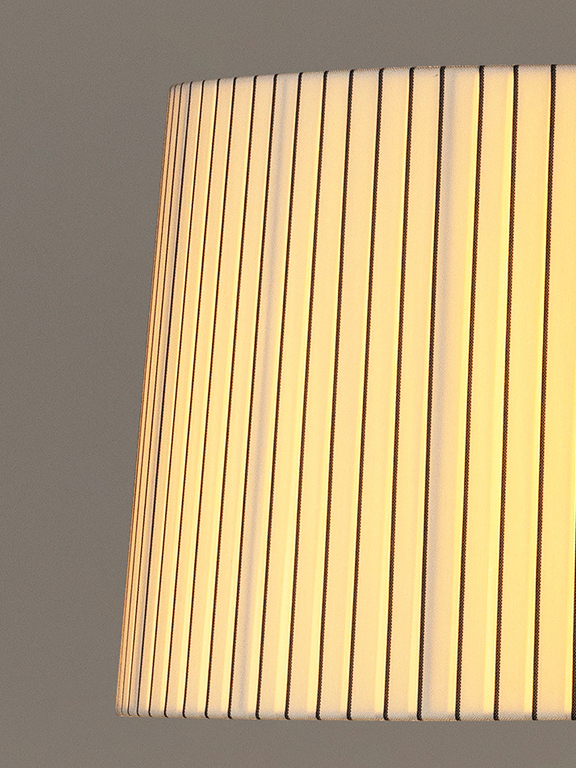 lamp-ribbon-diplomatic