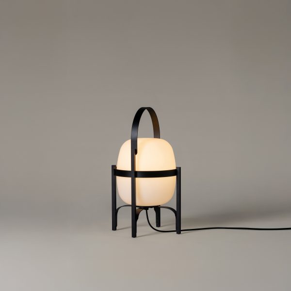 Cesta-Exterior-negra-on-Enric-Badrinas-2022-CESTG01-v2-R25-600x600