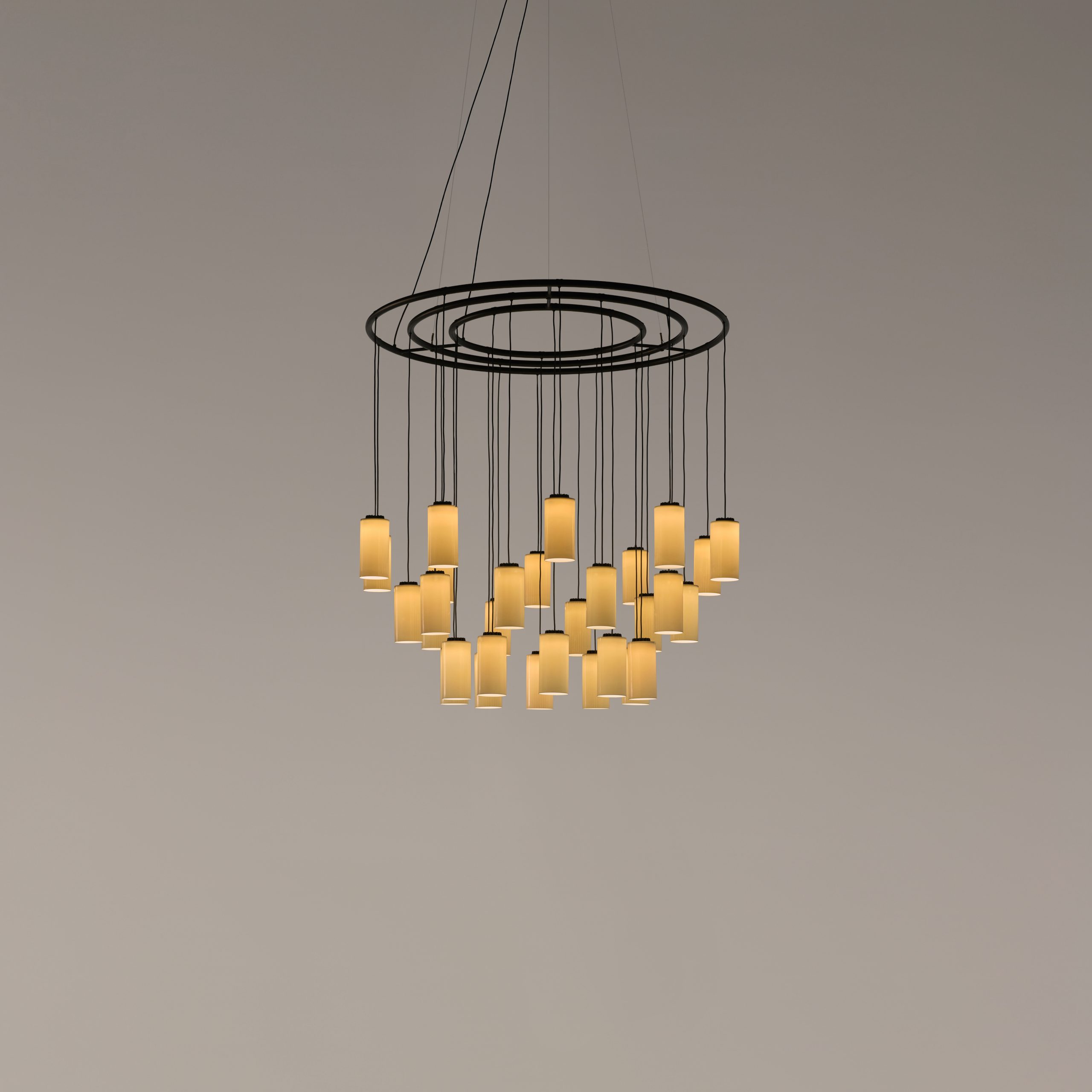 Cirio-Chandelier-M-Porcelana-ON-R25-scaled