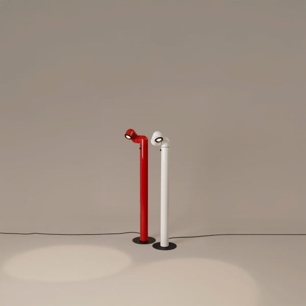 Tatu-Pie-Red-White-Enric-Badrinas-SantaCole-2021-ON-05-R25-600x600