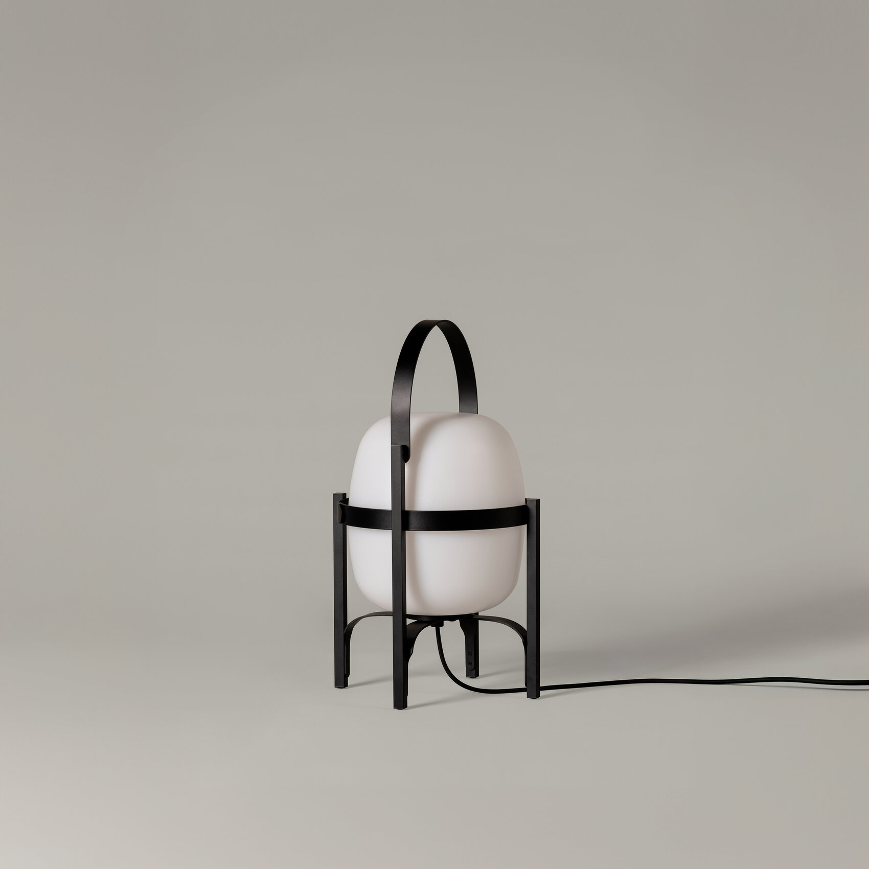 Cesta-Exterior-negra-off-Enric-Badrinas-2022-CESTG01-v2-R25-x2400.jpg