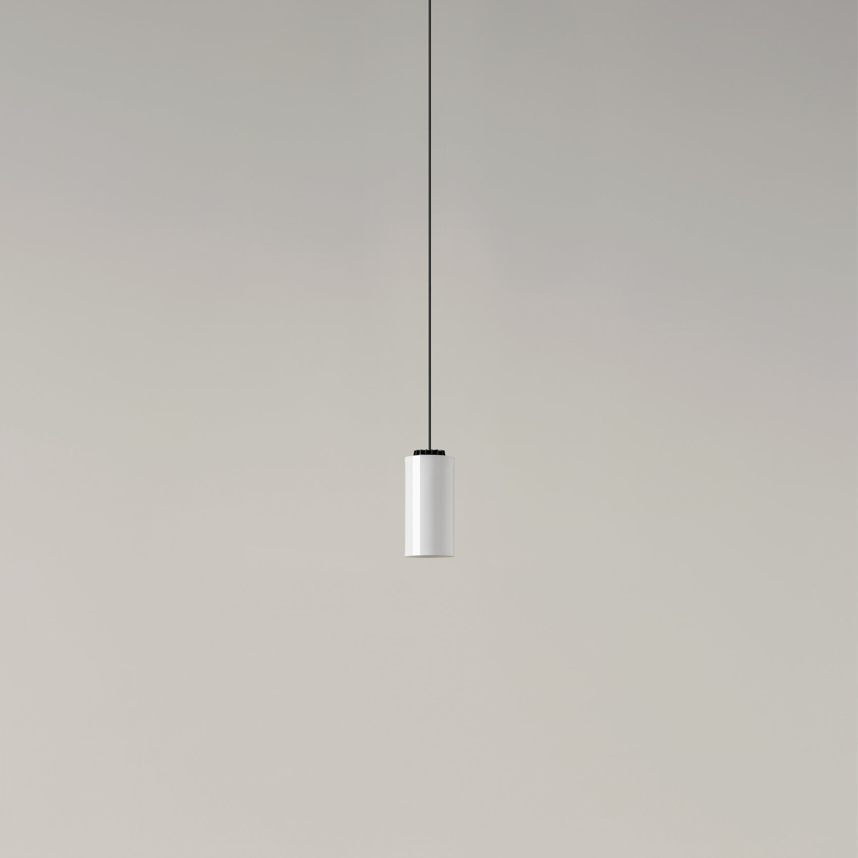 Cirio-Simple-Porcelana-OFF-R25-3-x2400.jpg