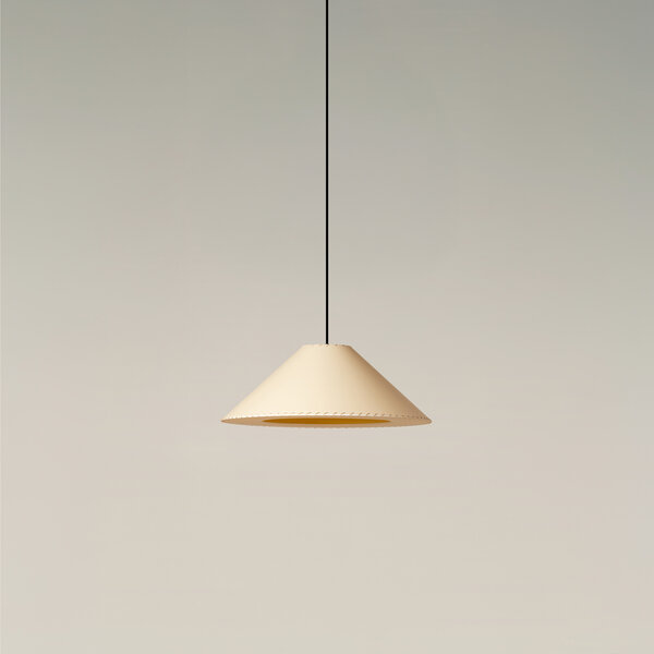Sisisi-Conicas-Planas-MT5-beige-OFF-EnricBadrinas-2022-MT5PA01-03-04-R25-x2400.jpg