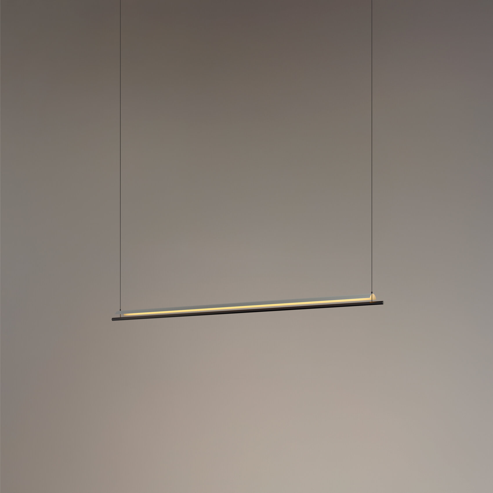 lamina-165-pendant-on-R25-x2400.jpg